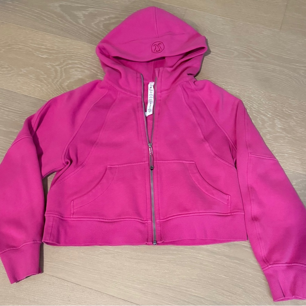 Lululemon Cropped Scuba size xs/sm